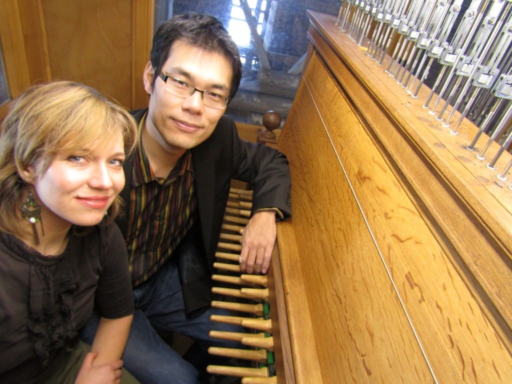 DUO FOTO Toro Kaisya